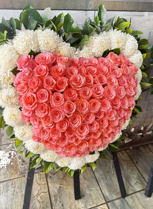 心形花牌-h04|白事花牌|帛事花籃・帛事花牌 即日送達|九龍帛事花店