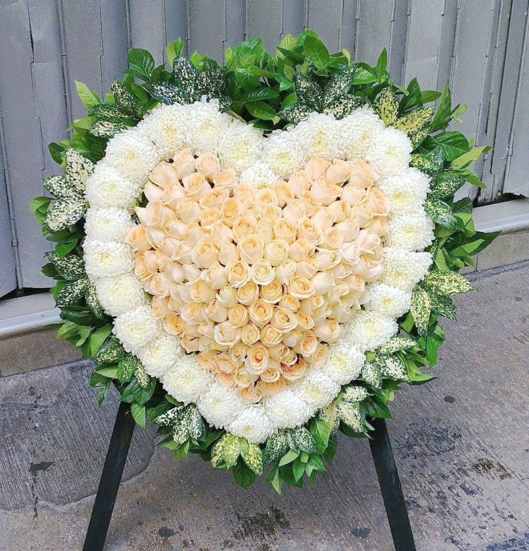 愛意滿滿心型玫瑰花牌